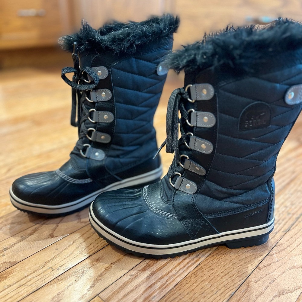 SOREL Boots size 5.5